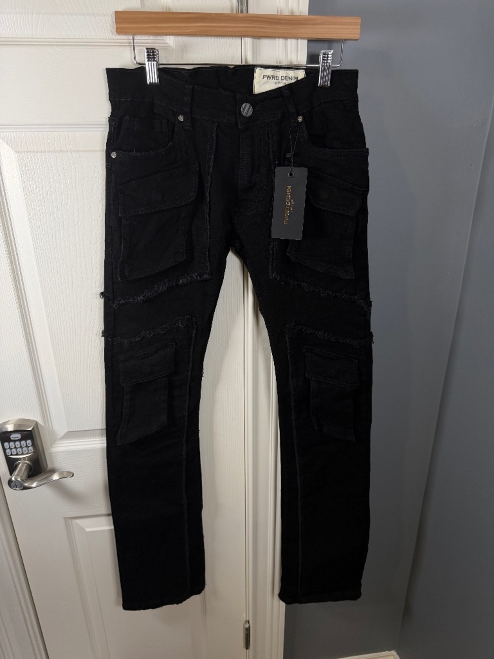 FWRD Denim New York Fit 2 Stacked Cargo Jeans Black Men’s 30x36 NWT 🔥